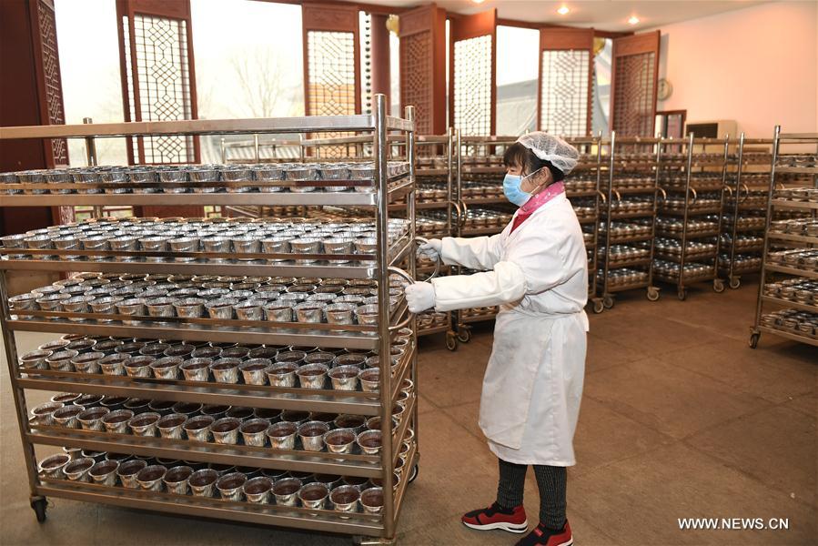 CHINA-HANGZHOU-LINGYIN TEMPLE-LABA PORRIDGE (CN)