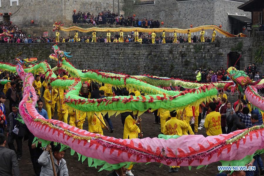 #CHINA-GUIZHOU-TONGREN-DRAGON DANCE (CN)