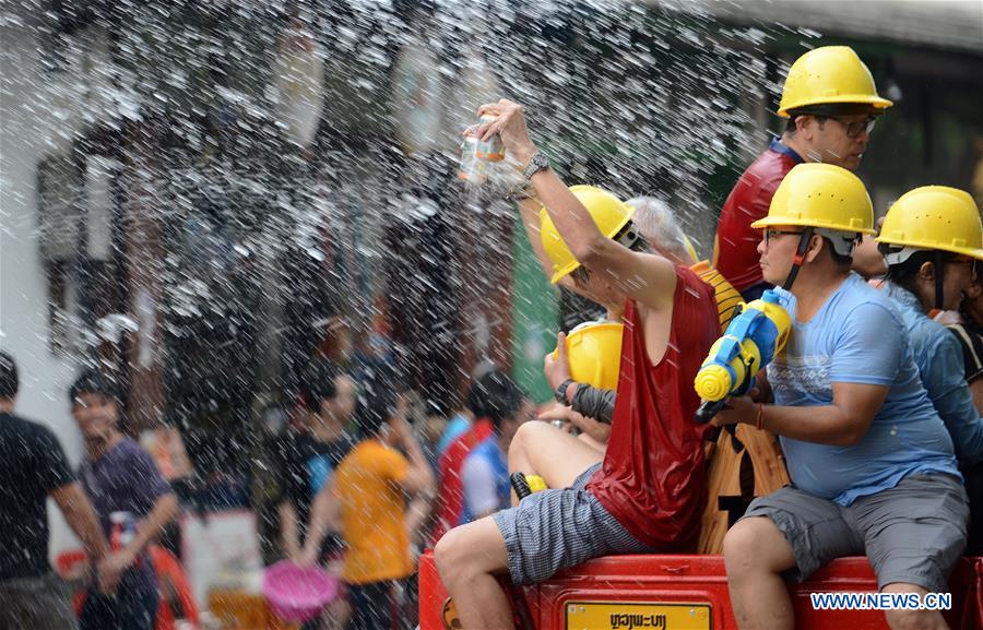 LAOS-LUANG PRABANG-SONGKRAN FESTIVAL-CELEBRATION