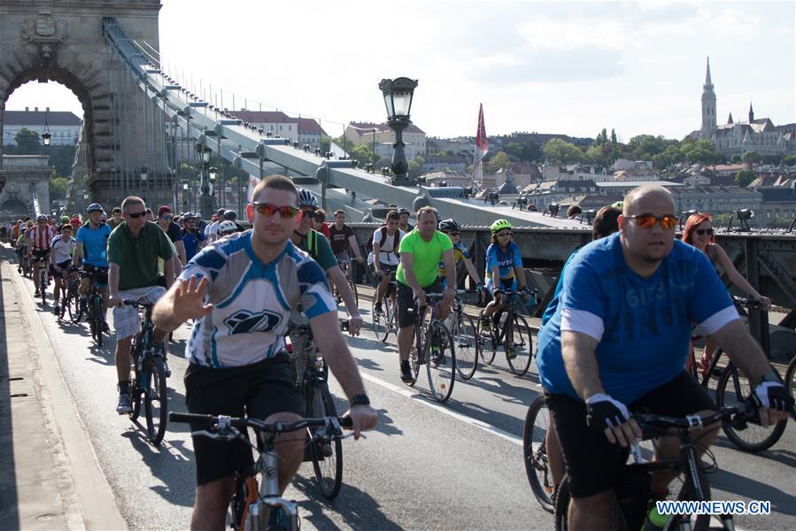 HUNGARY-BUDAPEST-BICYCLE-PROCESSION