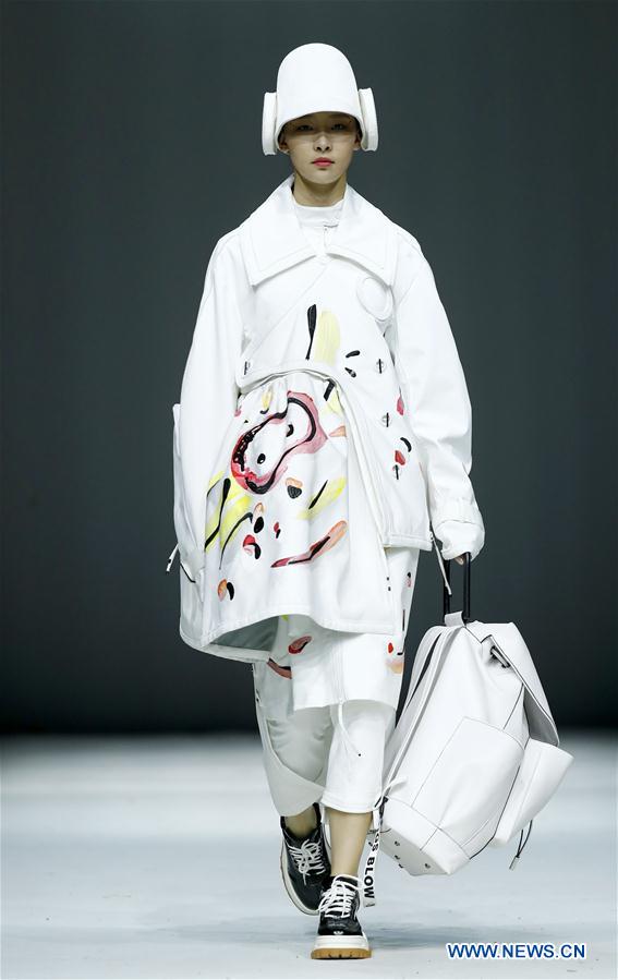 CHINA-BEIJING-GRADUATE FASHION WEEK (CN) 