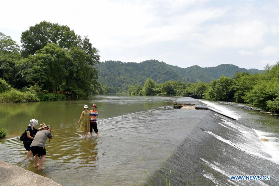 CHINA-JIANGXI-ANCIENT IRRIGATION-CHATAN WEIR (CN)