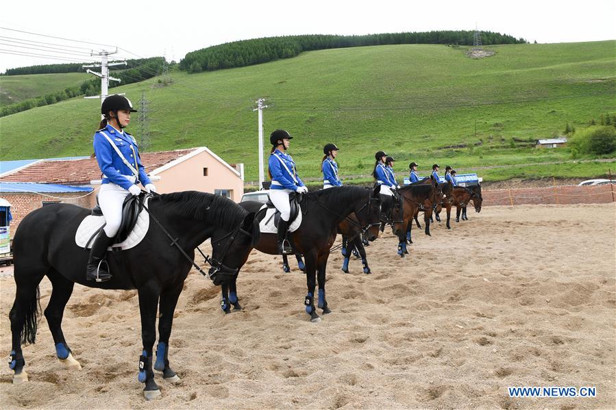 CHINA-INNER MONGOLIA-ARXAN-MOUNTED PATROL UNIT (CN)