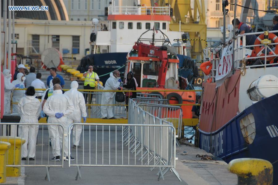 MALTA-SENGLEA-MIGRANT RESCUE VESSEL-MV LIFELINE-DOCKING