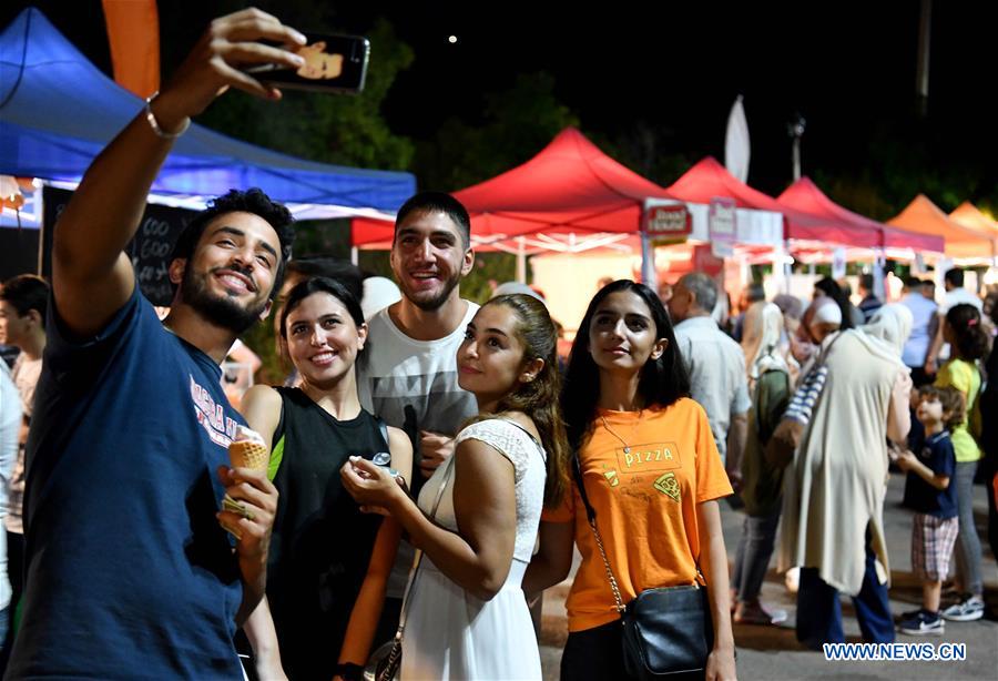 SYRIA-DAMASCUS-FOOD-STREET