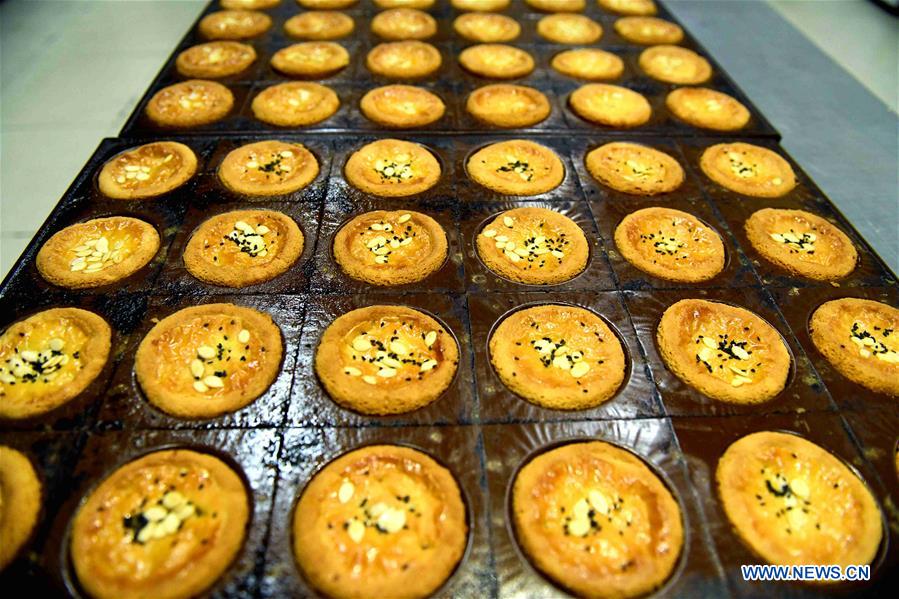 #CHINA-MID-AUTUMN FESTIVAL-MOON CAKE-PREPARATION (CN)