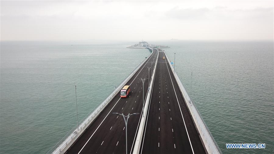 CHINA-HONG KONG-ZHUHAI-MACAO BRIDGE-PUBLIC TRAFFIC-OPEN (CN)