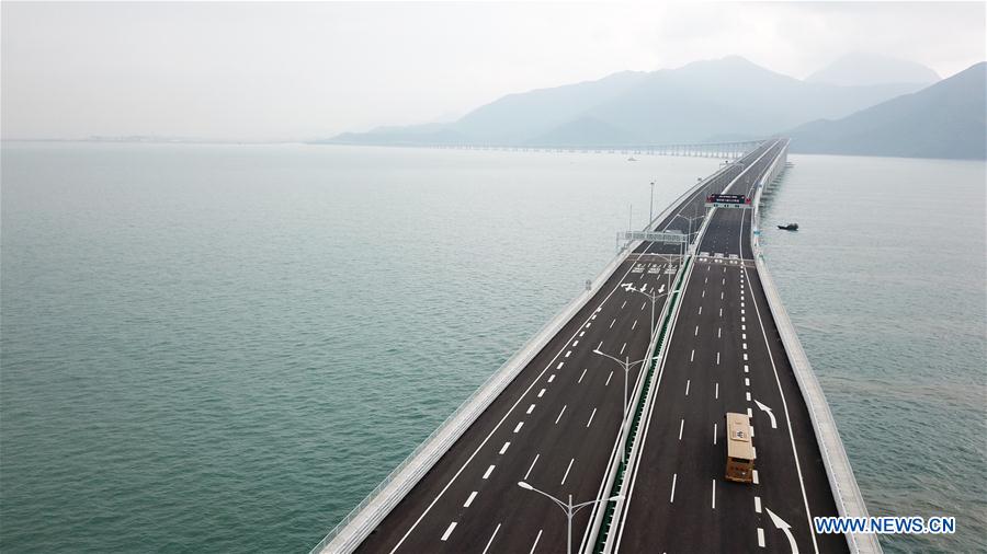 CHINA-HONG KONG-ZHUHAI-MACAO BRIDGE-PUBLIC TRAFFIC-OPEN (CN)