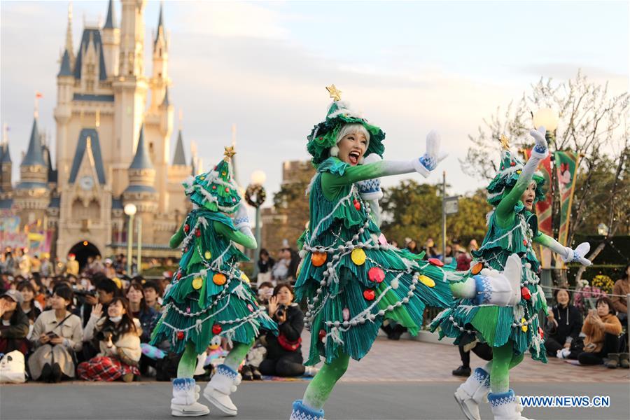 JAPAN-CHIBA-DISNEY-CHRISTMAS PARADE