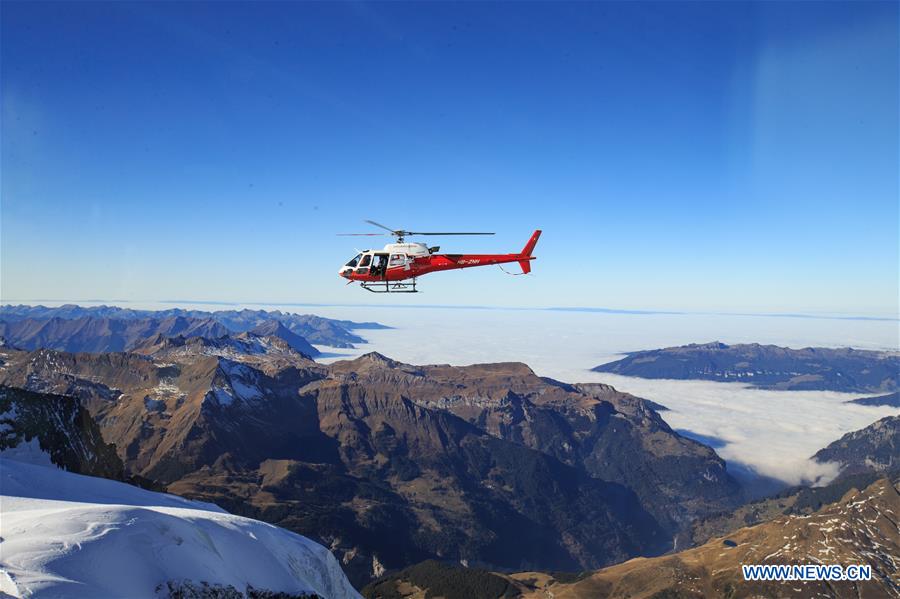 SWITZERLAND-JUNGFRAUJOCH-SEA OF CLOUDS