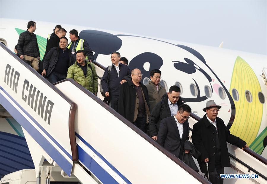 (TWO SESSIONS)CHINA-BEIJING-NPC-DEPUTIES-ARRIVAL (CN)