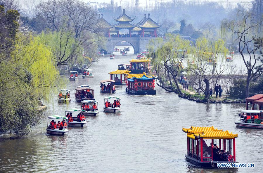 # CHINA-SPRING-SCENERY (CN)