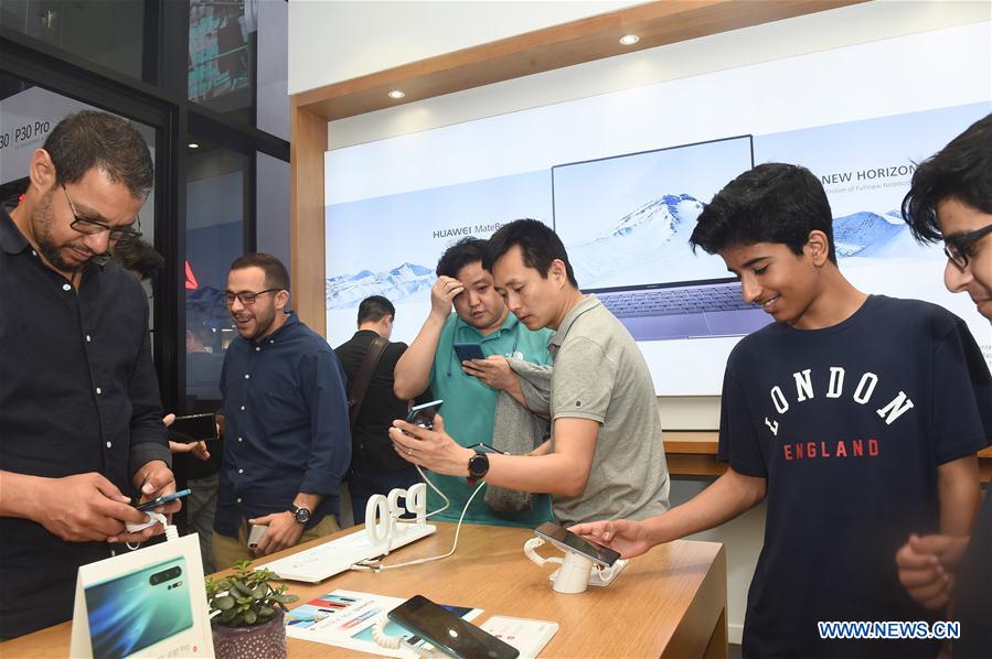 KUWAIT-FARWANIYA GOVERNORATE-HUAWEI NEW SMART PHONE-LAUNCHING