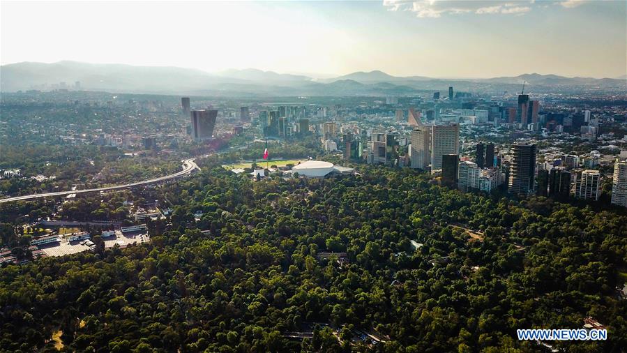 MEXICO-MEXICO CITY-PARK