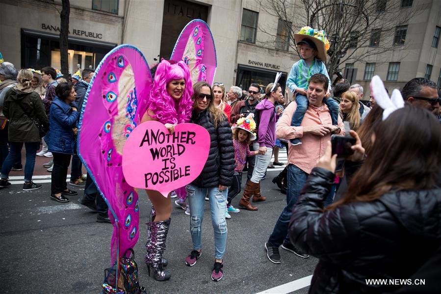 U.S.-NEW YORK-EASTER PARADE-BONNET FESTIVAL