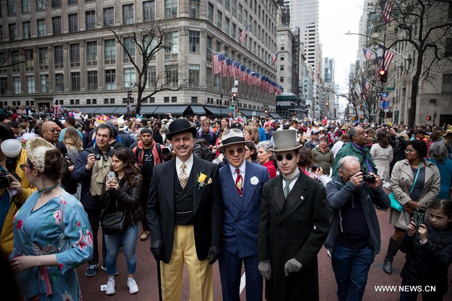 U.S.-NEW YORK-EASTER PARADE-BONNET FESTIVAL