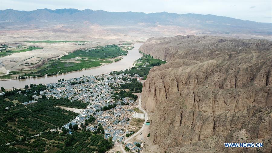 CHINA-GANSU-YELLOW RIVER-SHEEPSKIN RAFT (CN)