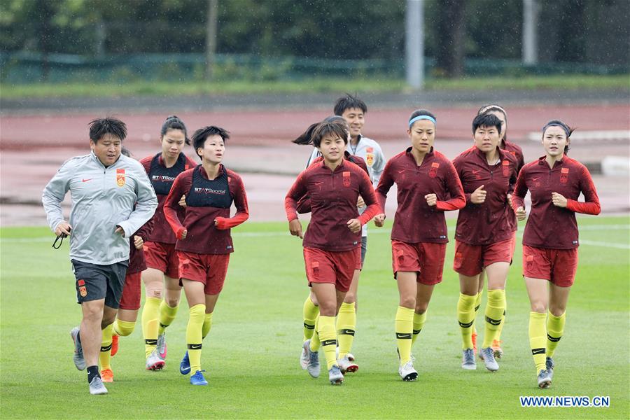 (SP)FRANCE-LE HAVRE-2019 FIFA WOMEN'S WORLD CUP-ROUND OF 16-CHINA-TRAINING SESSION