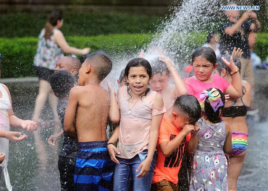 XINHUA PHOTOS OF THE DAY