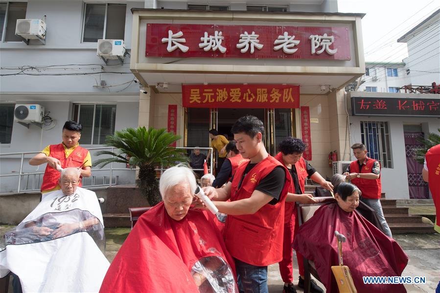 CHINA-ZHEJIANG-LINHAI-VOLUNTEER ACTIVITY (CN)