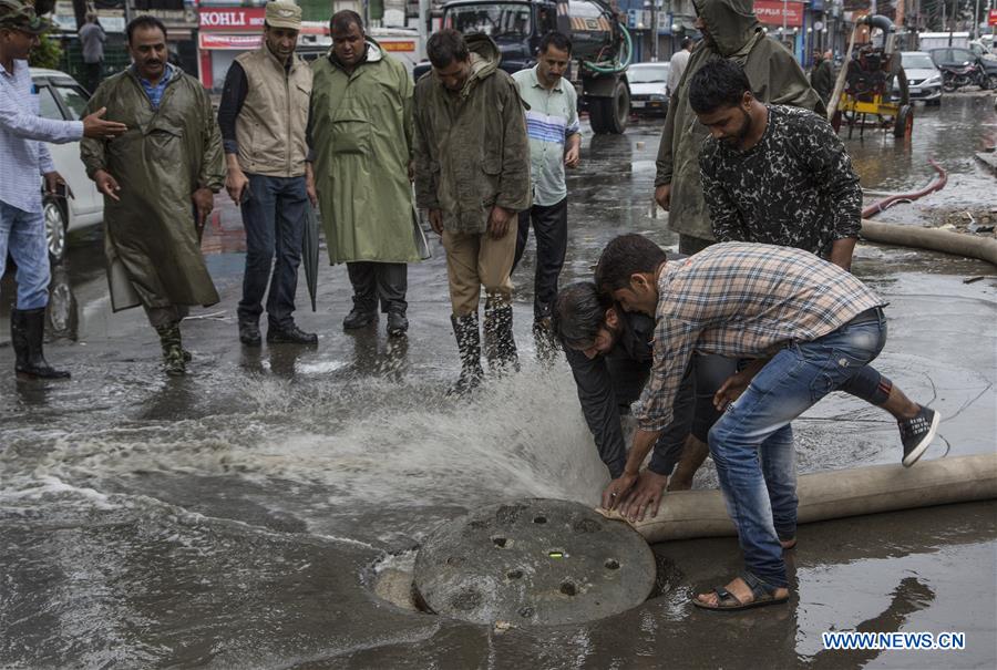 KASHMIR-SRINAGAR-RAINS