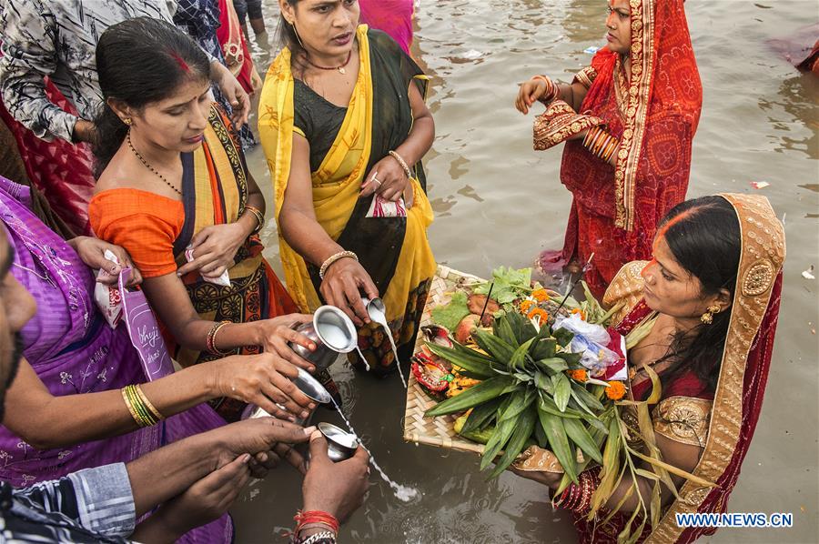 INDIA-KOLKATA-CHHATH FESTIVAL