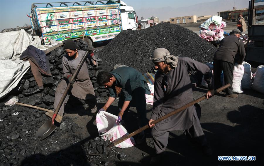 AFGHANISTAN-KABUL-COAL MARKET