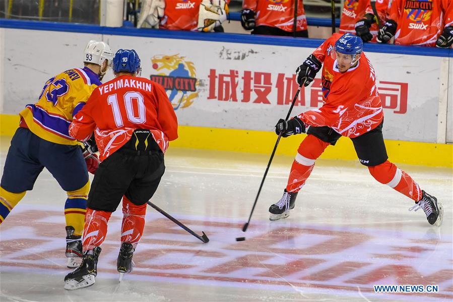 (SP)CHINA-JILIN CITY-ICE HOCKEY-SILK ROAD SUPREME HOCKEY LEAGUE-TSEN TOU VS KHIMIK(CN)