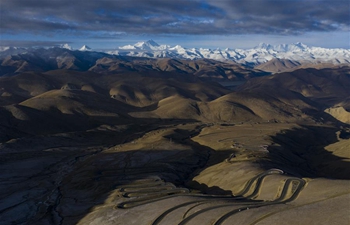 Sunrise scenery at Mount Qomolangma in Tibet