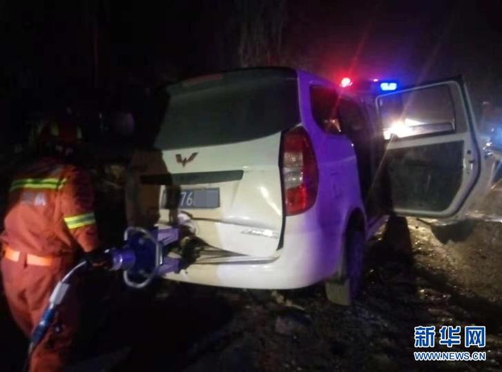 （新華網(wǎng)）西安發(fā)生一起交通事故 已致10人死亡