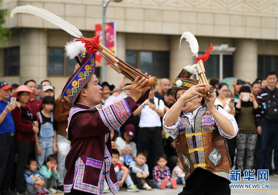 （輝煌60年·壯美新廣西·圖文互動(dòng)）（4）和睦相處一家親 攜手并進(jìn)謀發(fā)展——廣西民族團(tuán)結(jié)發(fā)展觀察