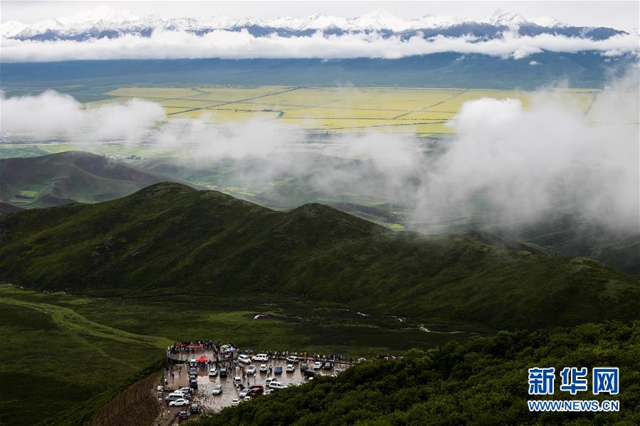 （兩會(huì)前夕看落實(shí)·圖文互動(dòng)）（3）以“一優(yōu)兩高”戰(zhàn)略描繪三江源壯美畫(huà)卷——青海落實(shí)習(xí)近平總書(shū)記全國(guó)兩會(huì)重要講話精神紀(jì)實(shí)