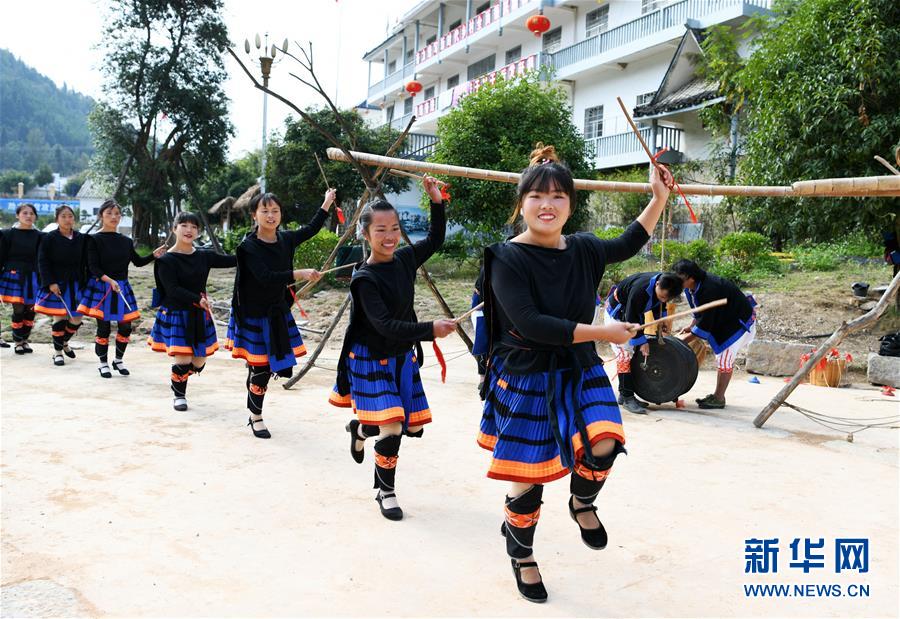 （新華全媒頭條·圖文互動(dòng)）（11）“七遷”出深山——貴州瑤鄉(xiāng)之變濃縮極貧地區(qū)脫貧攻堅(jiān)奮斗史