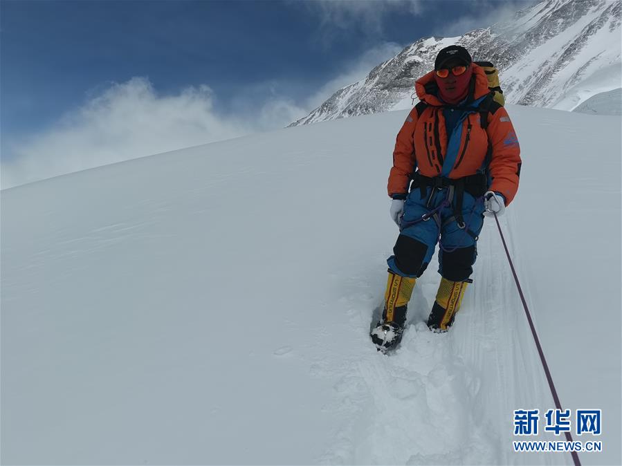 （2020珠峰高程測(cè)量）（4）受天氣影響 至珠峰峰頂攀登路線未修通