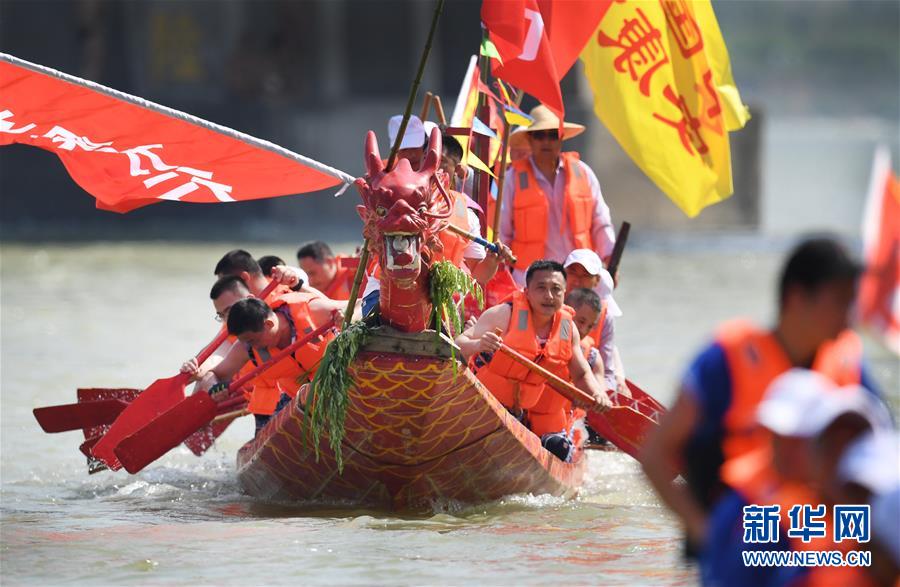 （新華全媒頭條·圖文互動）（5）線上線下消費升溫 文旅活動邁上“云端”——端午假期透視我國經濟高質量發(fā)展新動力