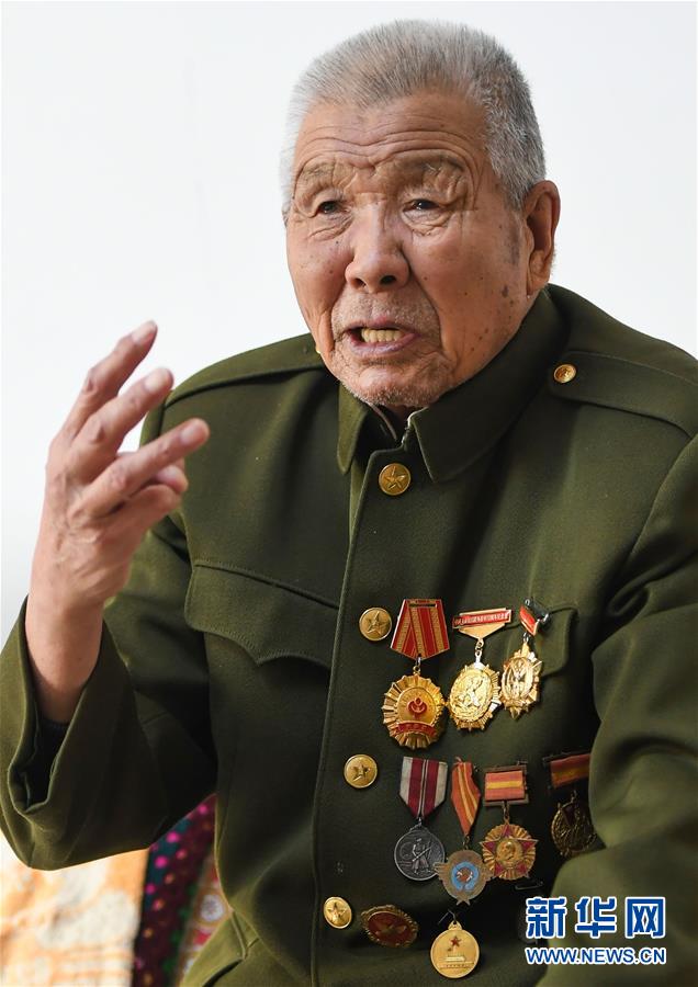 （紀(jì)念抗美援朝70周年·圖文互動）為將軍守陵，此生不改——記守護(hù)楊靖宇烈士陵園的老兵徐振明