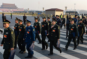 解放軍代表抵達(dá)天安門(mén)廣場(chǎng)