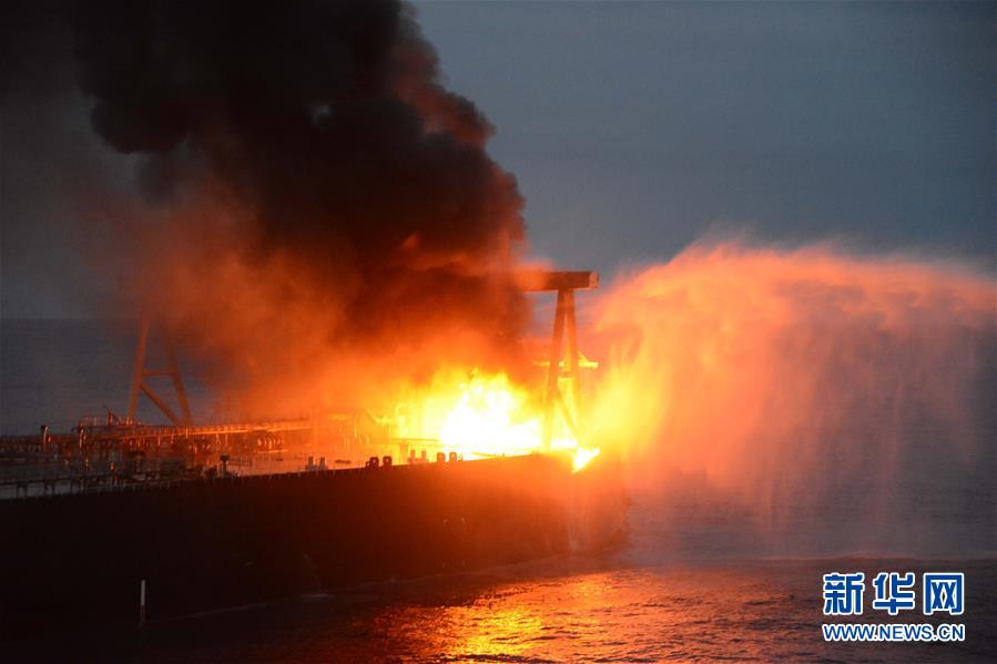 （國際）（10）一艘油輪在斯里蘭卡東部海域著火 一名船員死亡