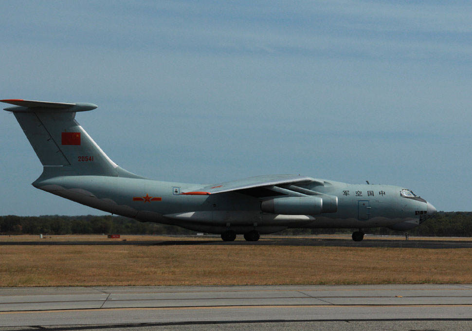 中國(guó)空軍飛機(jī)抵達(dá)珀斯